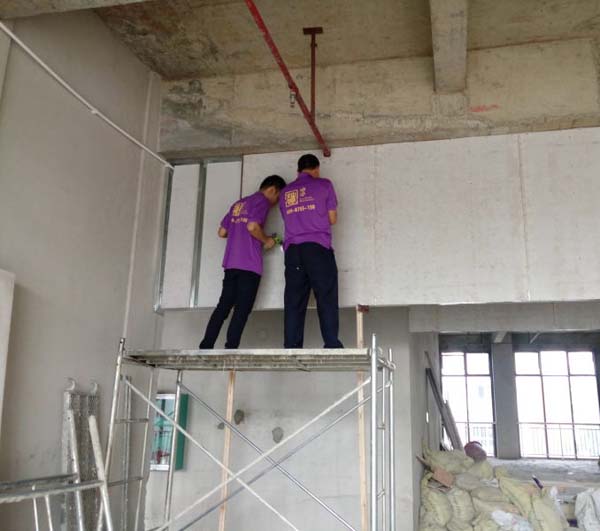 南寧裝修公司施工現(xiàn)場圖 南寧裝修公司施工現(xiàn)場圖