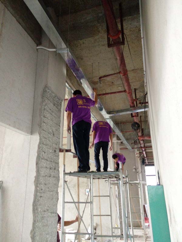 埃特板吊墻施工中 埃特板吊墻施工中