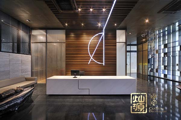 �ό����֘��b��