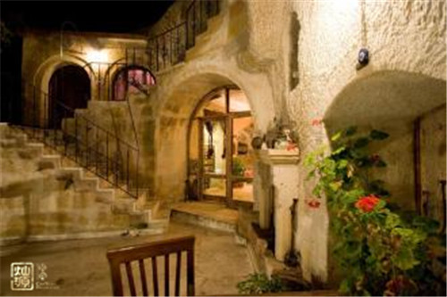 ���}�Ƶ��OӋ-��Ѩ�⾰