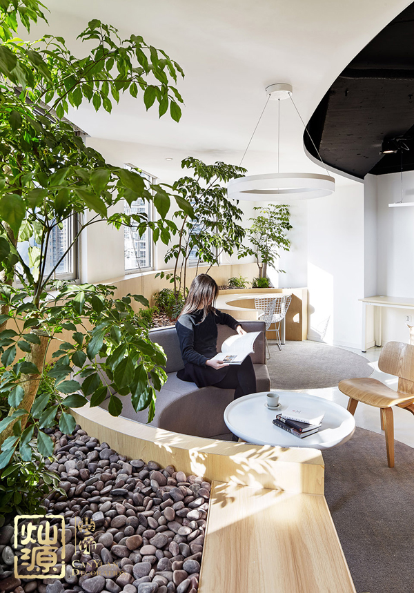 �b���L������@�L��